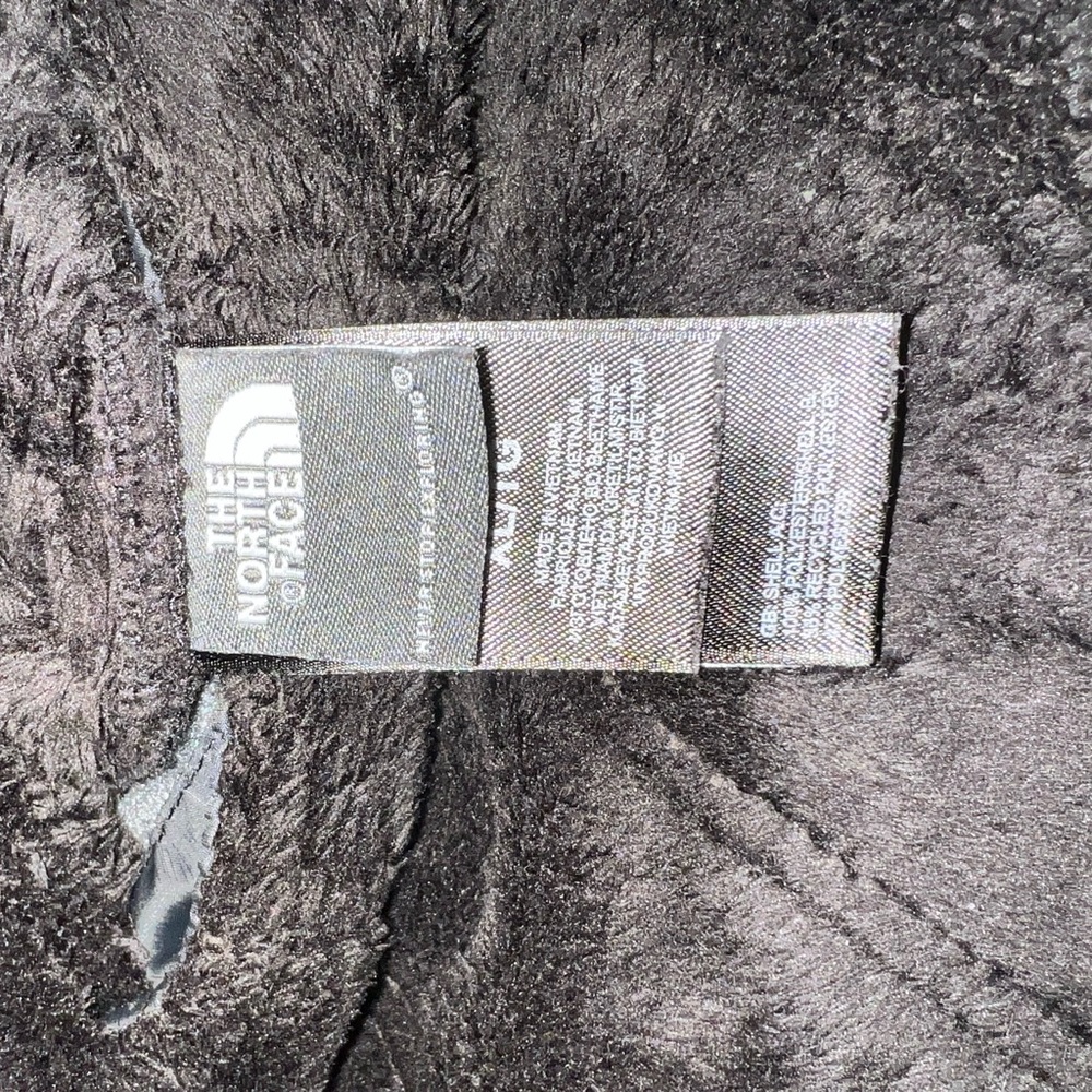 The North Face Women's Black Reversible Vest - Picture 9 of 12